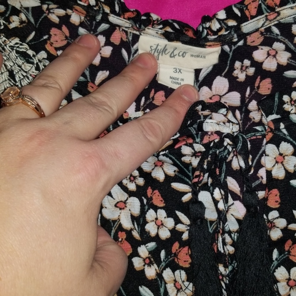 Multi color blouse - Picture 3 of 3